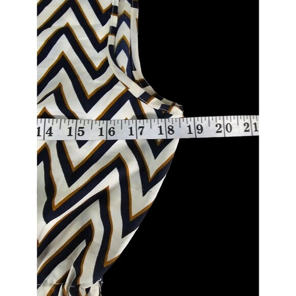 Speed Control New York Size L Chevron Black and White Party Dress Cinched at Wai - Picture 5 of 8